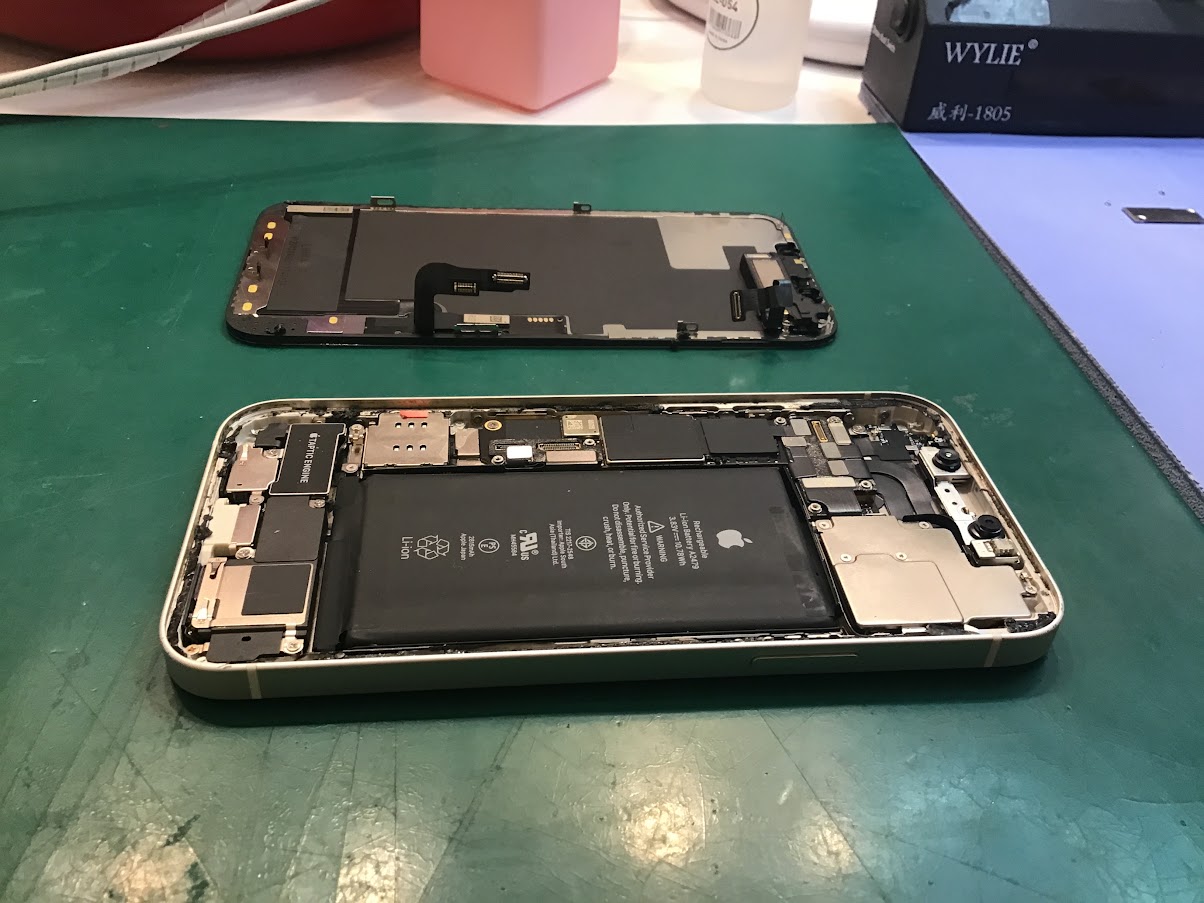 iPhone12のバッテリー交換ならデータそのまま修理可能なスマホ修理工房ウィング上大岡店へ！